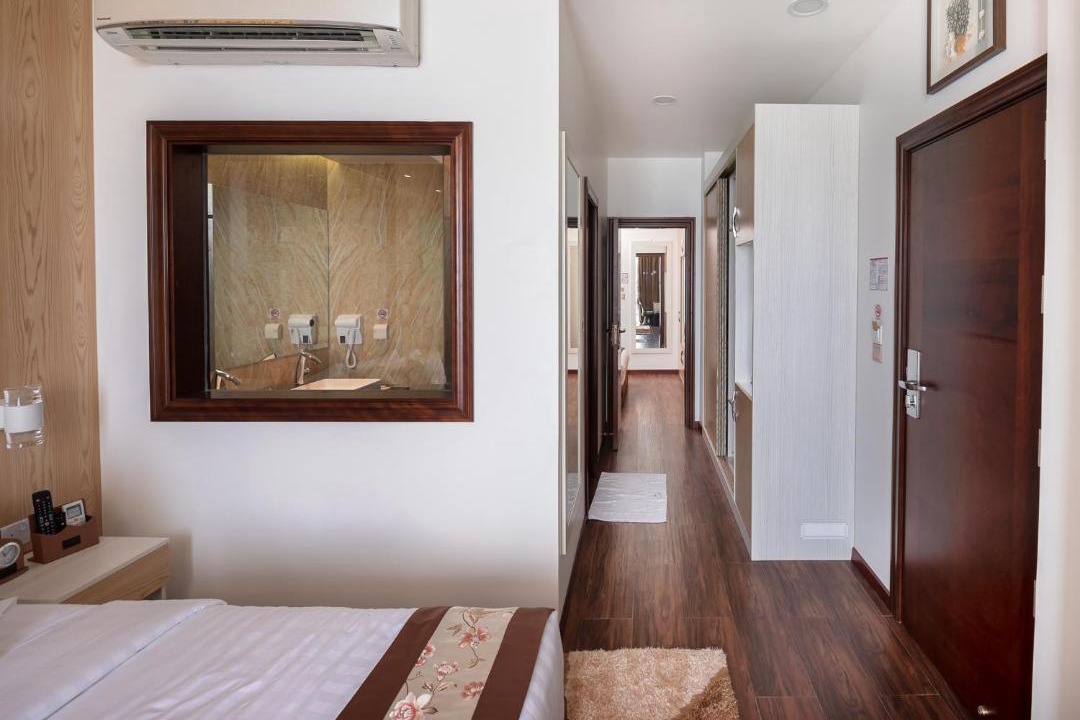 Photo of Bedroom in Male
