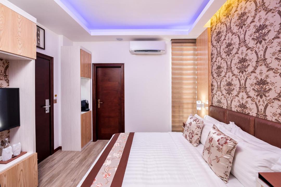 Photo of Bedroom in Male