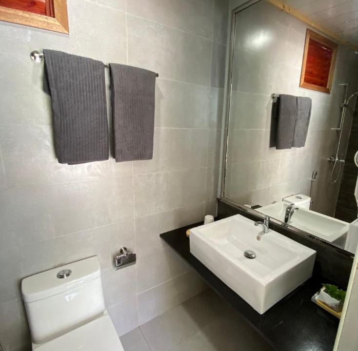 Photo of Bathroom in Dhiffushi