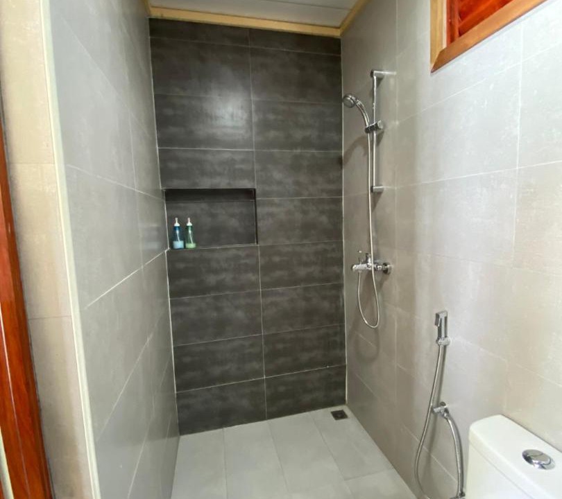 Photo of Bathroom in Dhiffushi