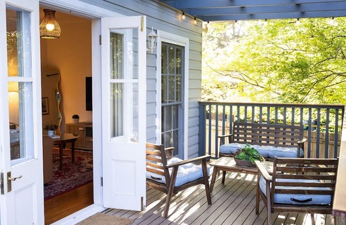 Wentworth Falls Cottage | Whispering Pines Cottages