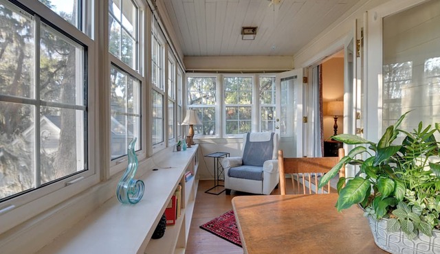 Riverside Cottage: Close to Ocean and Myrtle Beach in Murrells Inlet