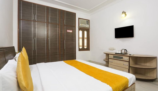 Swastik residency PaschimVihar by twamev in New Delhi