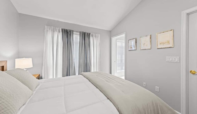 Coastal retreat close to beaches, bike trails and historic downtown Lewes in Lewes