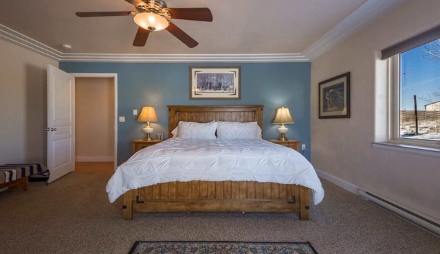 Single Level w/Hot Tub and patios with 360° Views!
