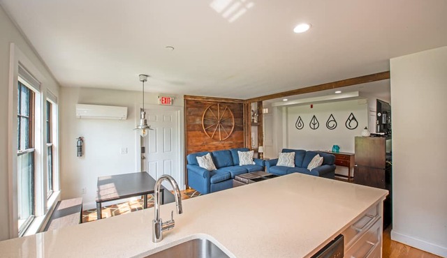 Perfect Location, Historic Town Ctr: Ground 4 Bed 3 Bath Condo