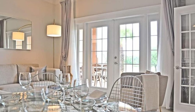 Style, Luxury & Stunning Views, Star Wars in Reunion