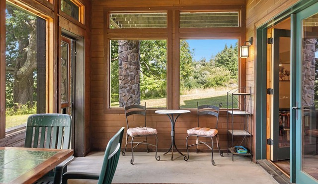 Secluded Hillside Home With Views of Whiteface in Keene