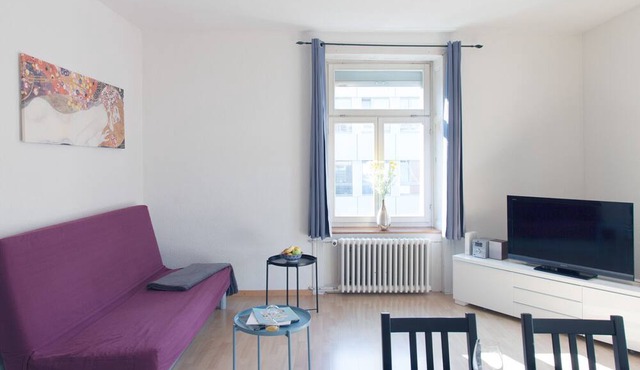 ZH Bellevue 3 - HITrental Seefeld Apartment in Zurich
