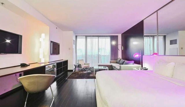 StripSuite Palms Place Hotel/Resort & Casino- NO RESORT FEE in Las Vegas