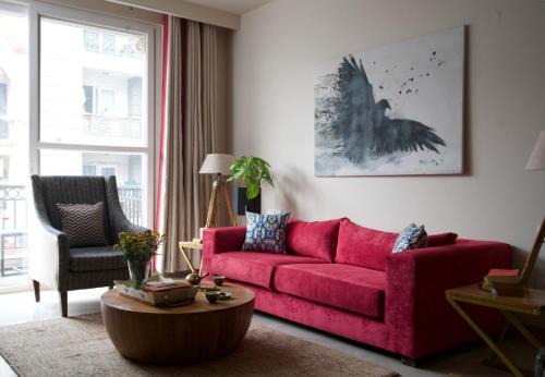 The Urban Perch by The Blue Kite - 3BHK Spacious & Modern Apartments With Kitchen & WiFi in New Delhi