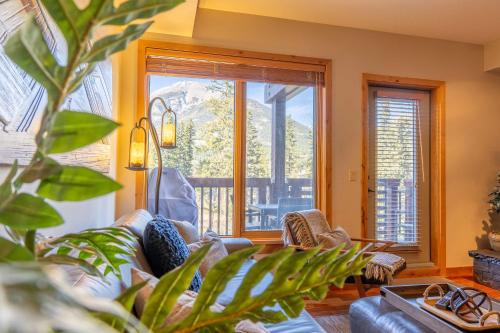 Stunning 2bd hot tub walking distance to downtown