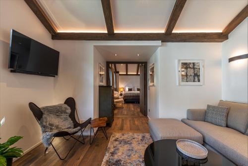 SCHLOSS Cottage - A Swiss Experience in Zermatt